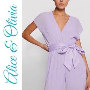 Alice + Olivia NWT Lilac Pleated Wide Leg V-Neck Tie Waist Jumpsuit Purple, Sz 2